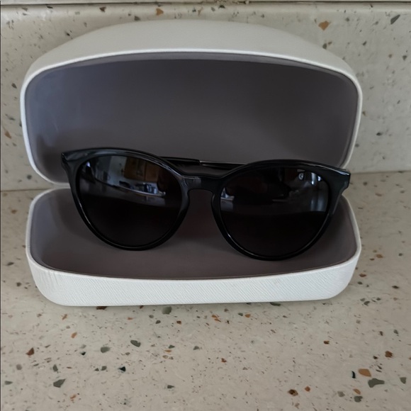 Michael Kors Black Sunglasses with White Case - Picture 2 of 7